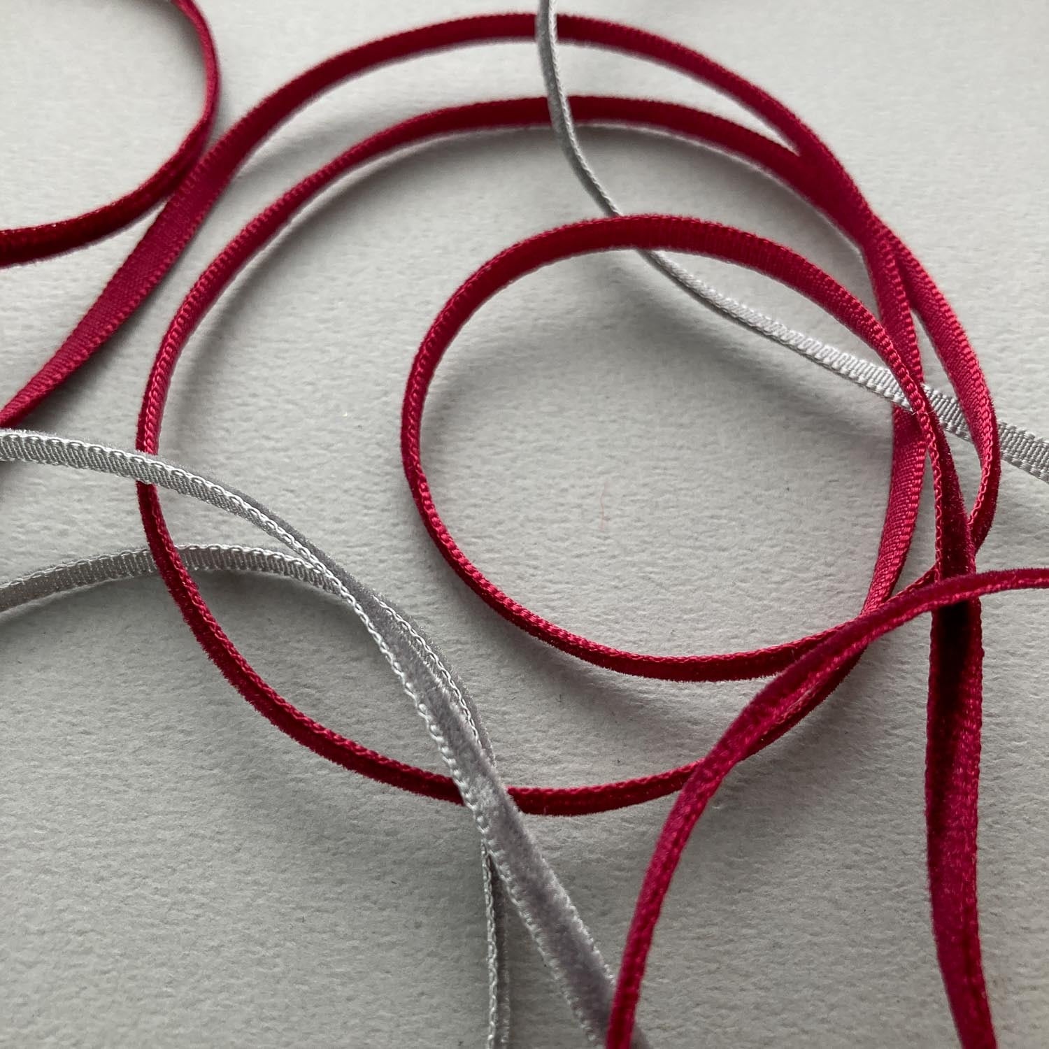 再入荷〉細ベロアリボン（1m〜） | Dua-アクセサリーパーツショップ