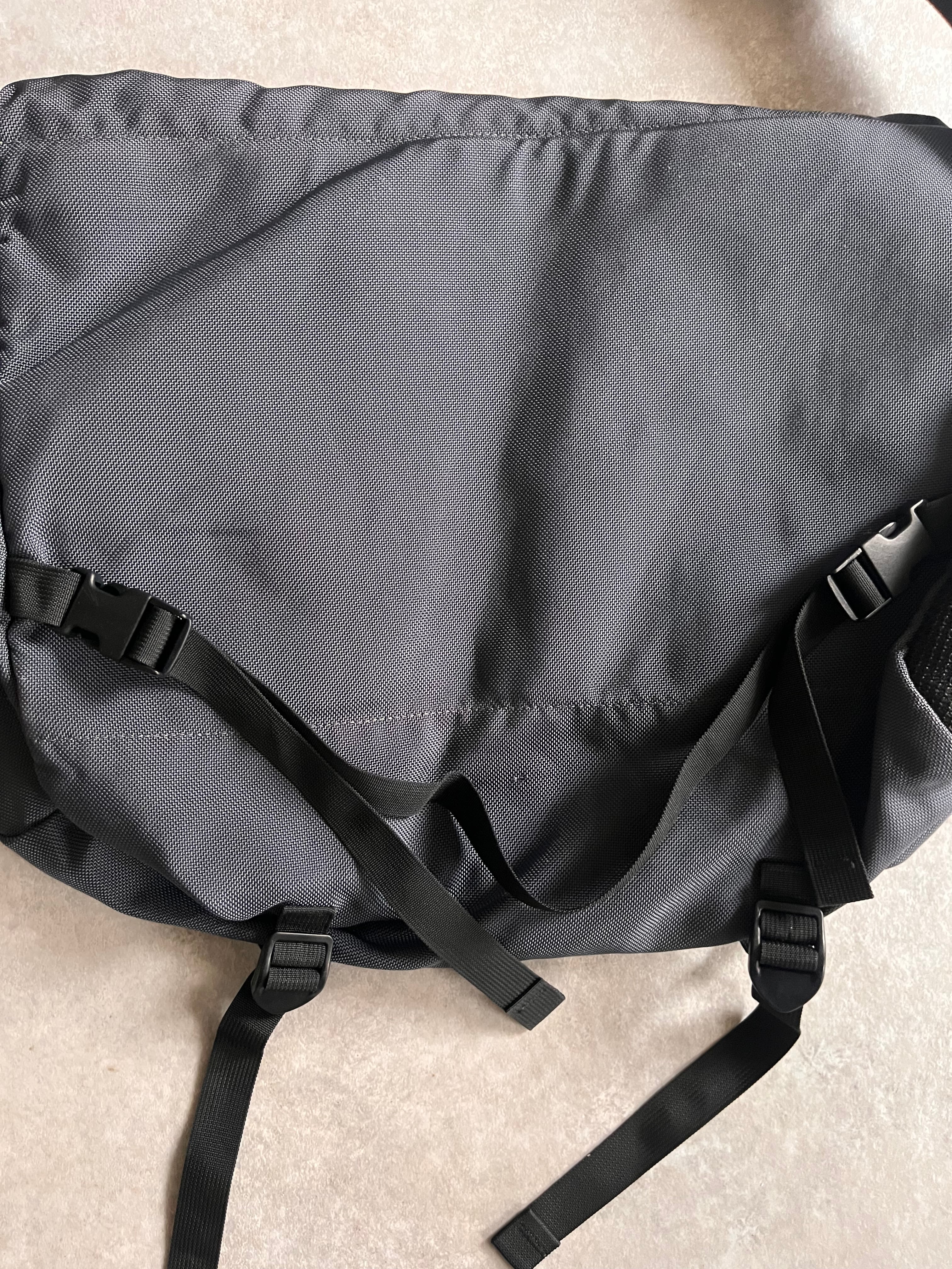 2000s Patagonia Critical Mass Messenger Bag Made in USA | ROGER'S