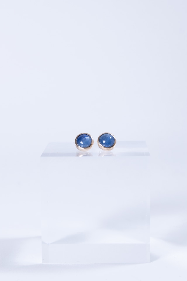 K10 Round Kyanite Studs Earrings(S) 10金ラウンドカイヤナイトスタッズピアス(小粒)