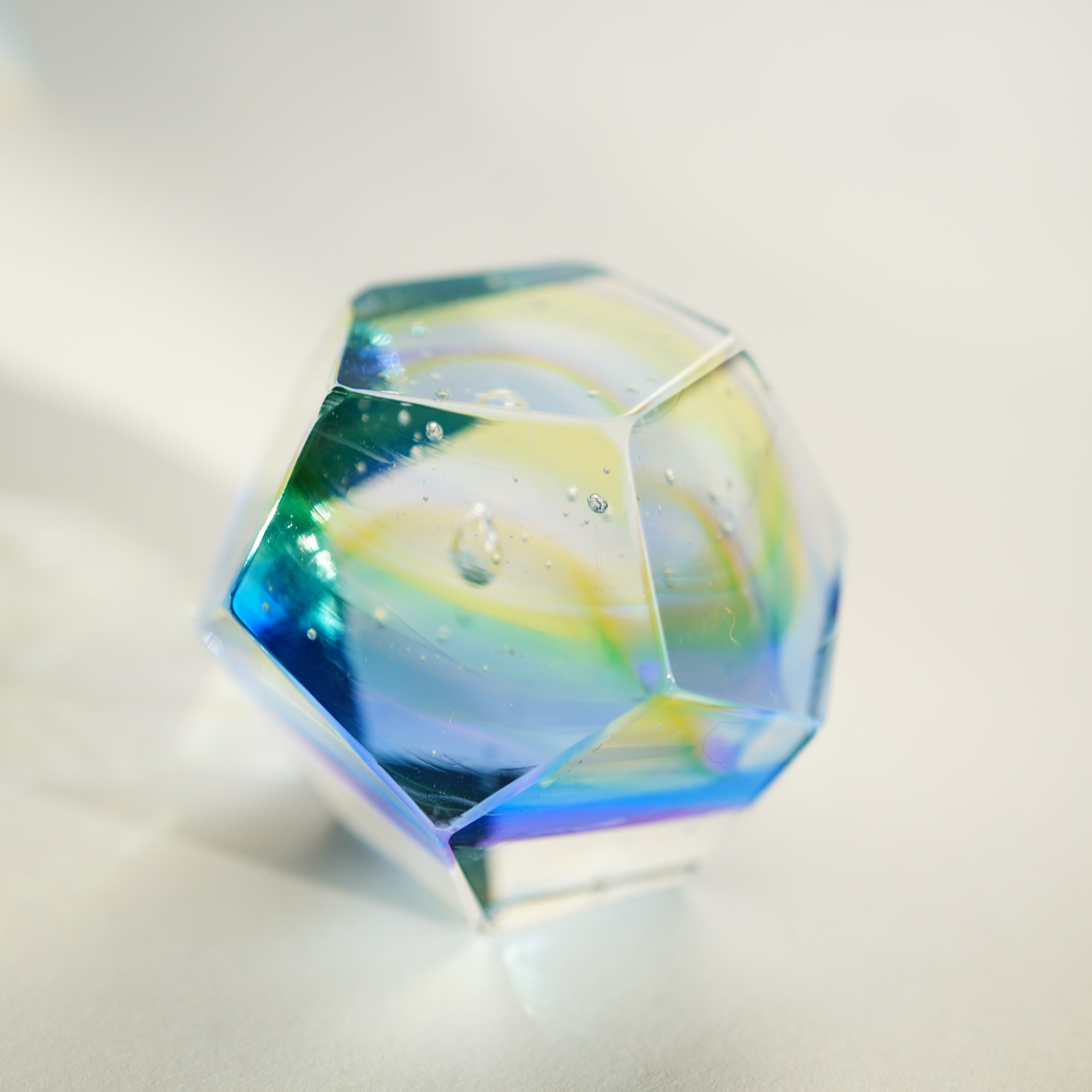 No.1170 空想鉱石硝子『虹輪空・十二面体』