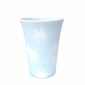 カエデ フリーカップ / 青白磁 白抜き