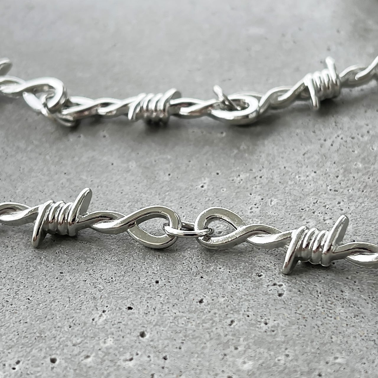 Barbed wire necklace（有刺鉄線モチーフネックレス） | 裏山urayama
