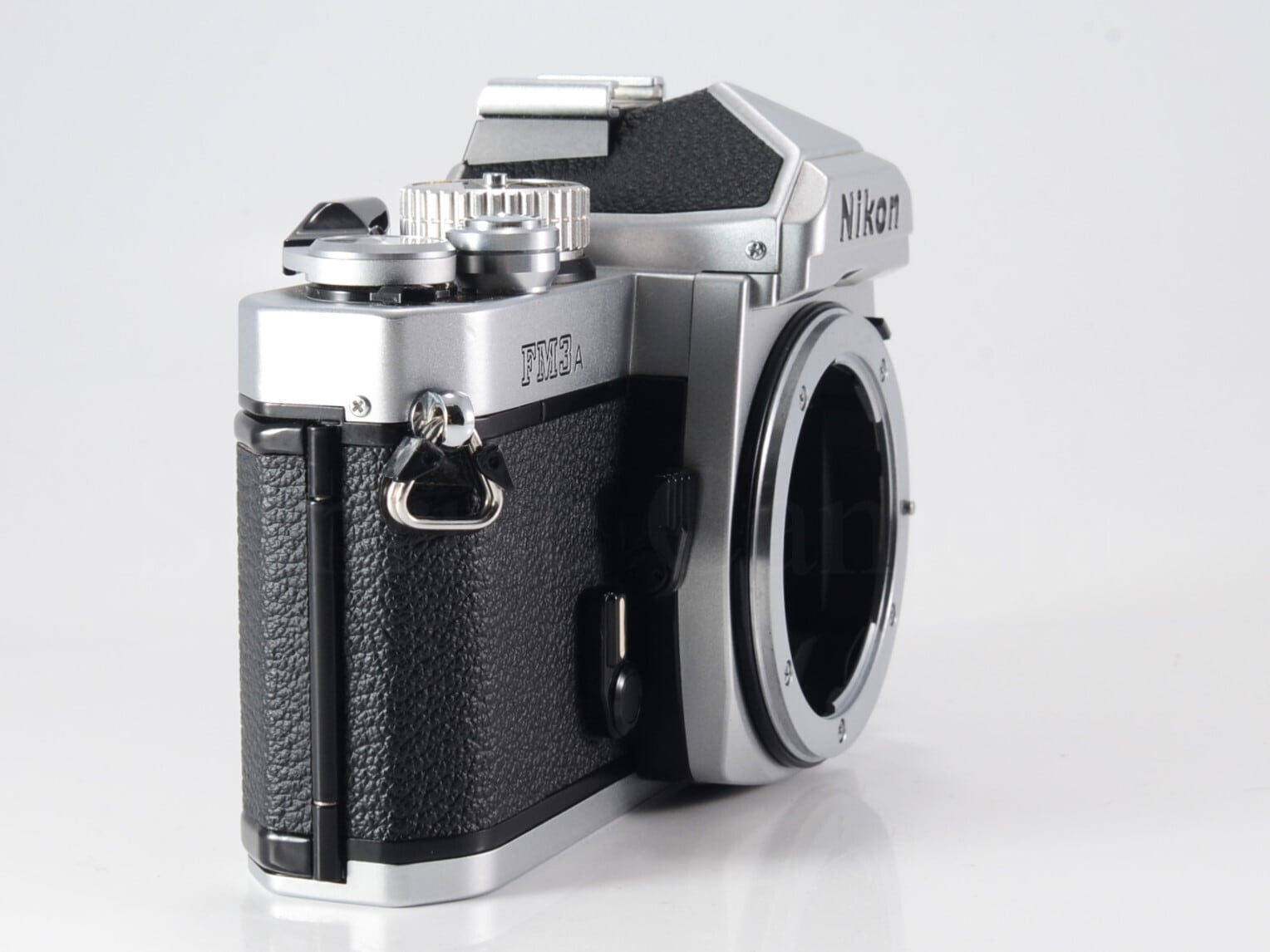 Nikon FM3A ボディ シルバー 動作良好 ハイブリッド機 ニコン Amazon | Nikon FM3A シルバー | 一眼レフカメラ 通販