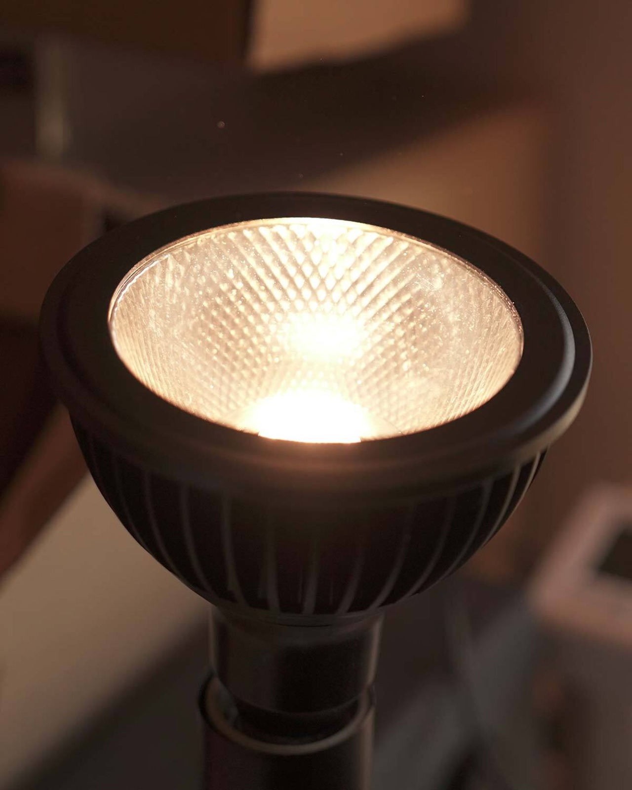 植物育成LED電球 15W 白色／暖色