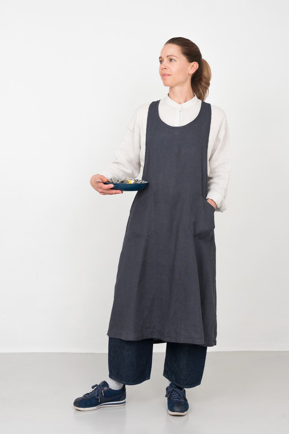 フォグリネンワーク　オーバーエプロン　リネン ネイビー fog linen work フォグリネンワーク リネンオーバーエプロン | tous