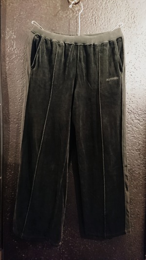 AUTHEN "VELOURS TRACK PANTS" Black Color