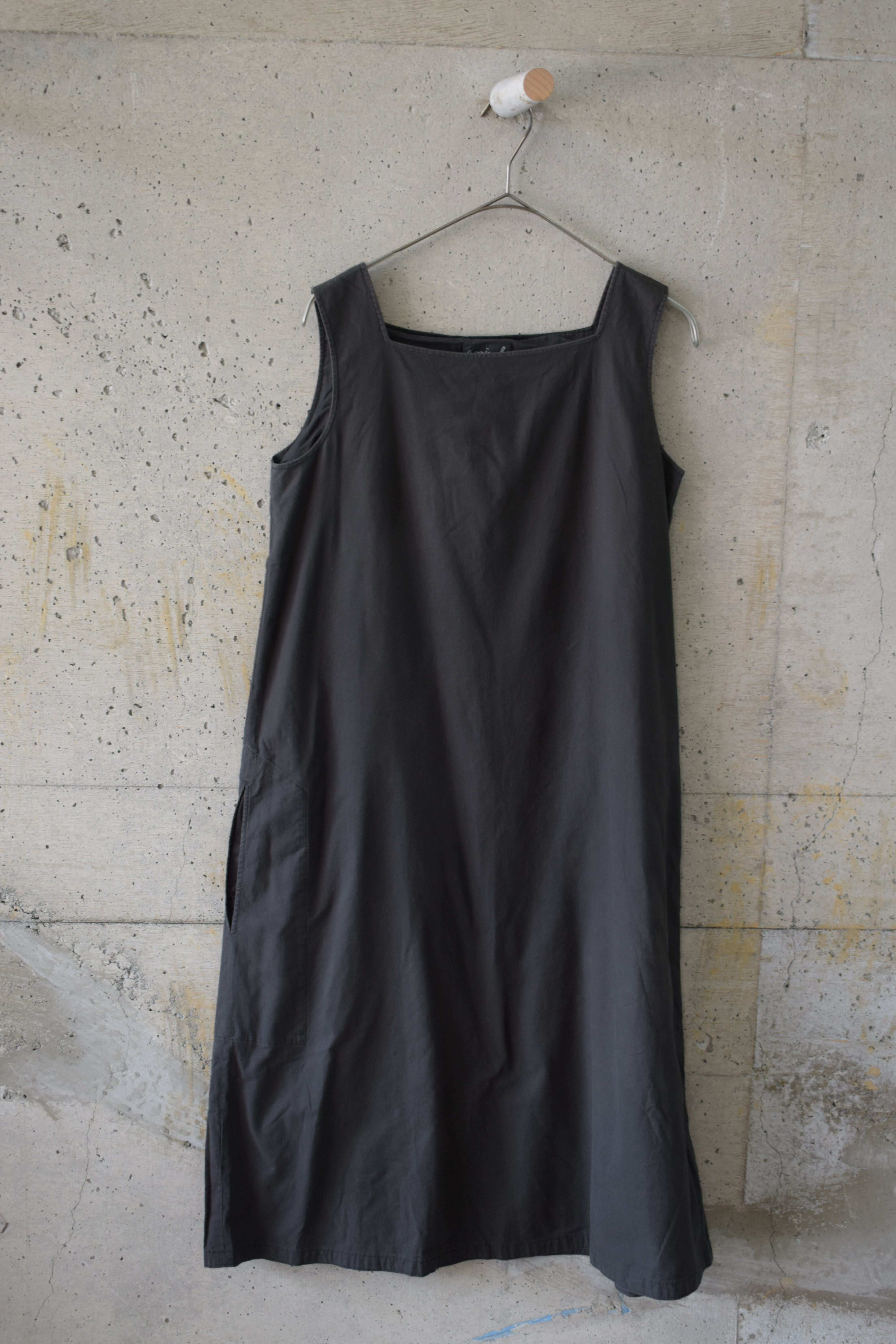 Ink-black sleeveless dress