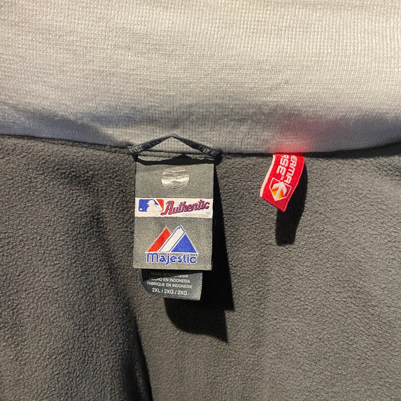 MLB ヤンキース majestic スタジアムジャンパー メンズ2XL 古着 New