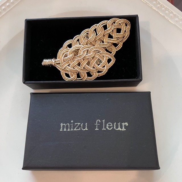 羽根ブローチC   水引ブローチmizu fleur