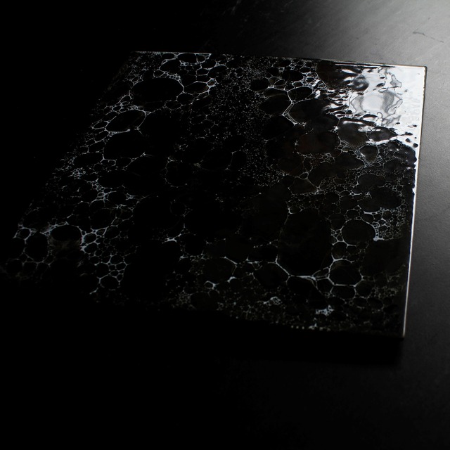 AS 有田焼　黒泡角プレート