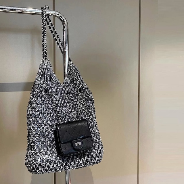 キルティングバッグ付き ブレイドチェーン メッシュバッグ シルバー/ブラック BA00284 キルティングバッグ付き ブレイドチェーン メッシュバッグ シルバー/ブラック BA00284