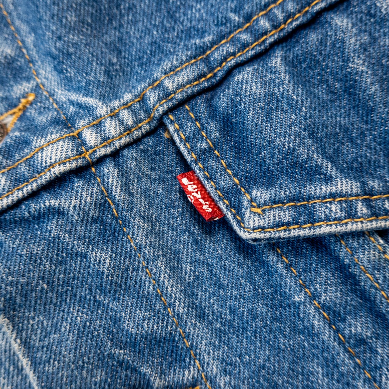 1980’s  LEVIS 70507 denim jacket