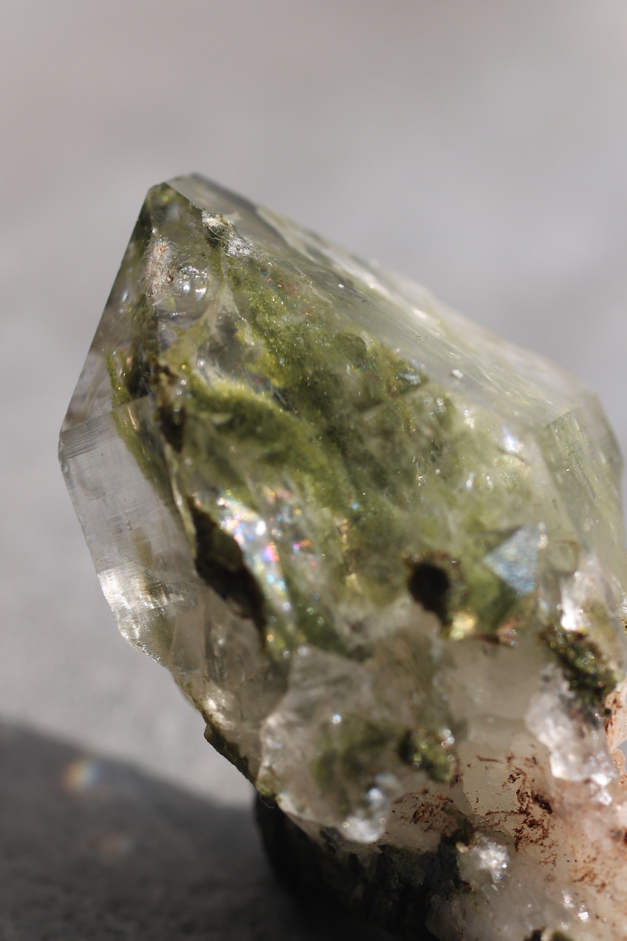 エピドート「水面の輝き」Epidote|天然石 原石 鉱物 パワーストーン | EP-A-002