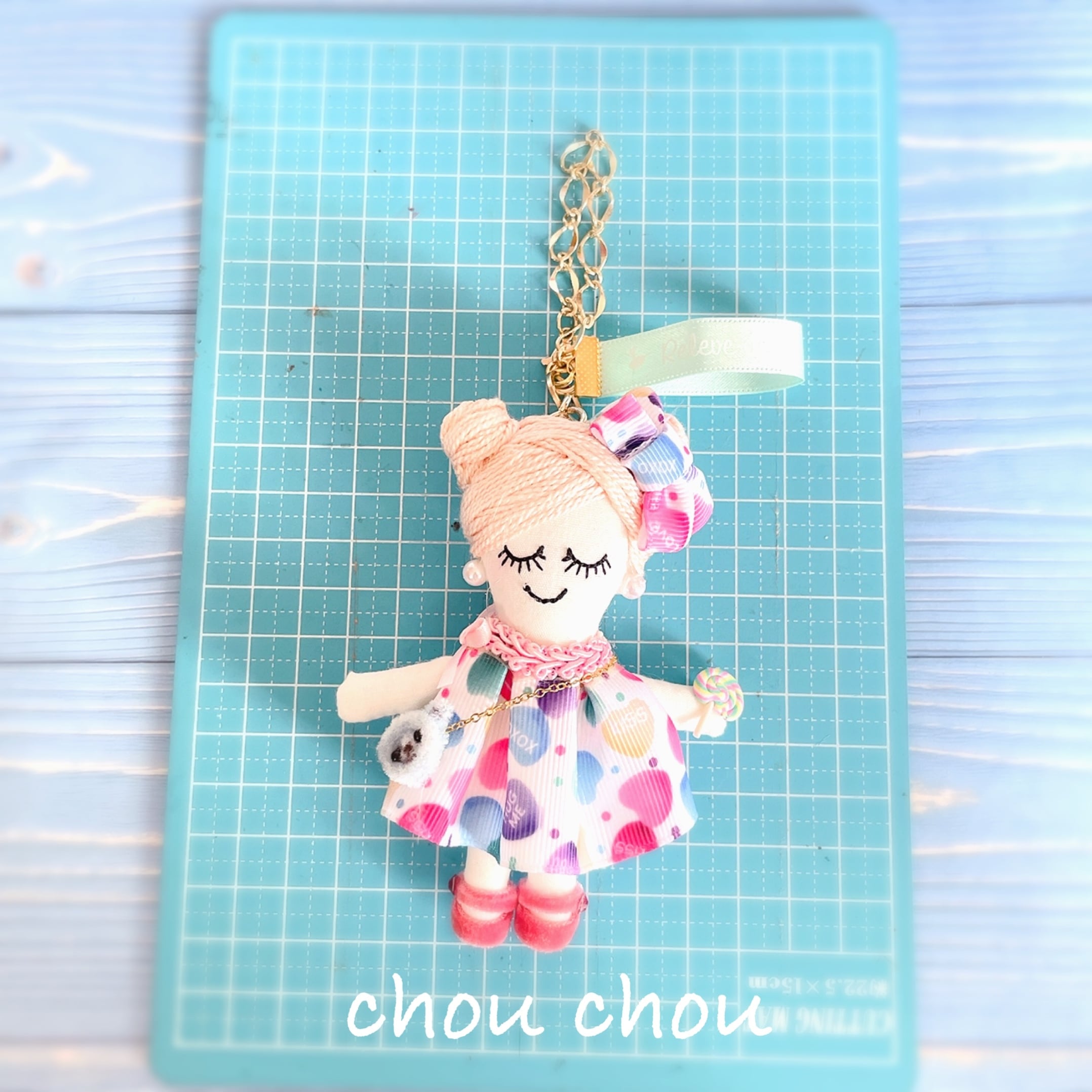 ルルベちゃん　まとめ売り ラブリー子どもルルベちゃん（dollnodoll®クマポシェット付き） | chou
