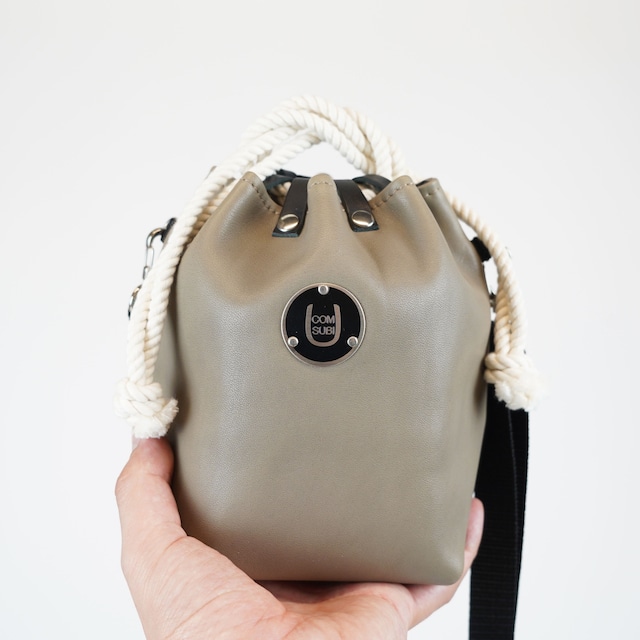 COMUSUBI (コムスビ) ／ COMUSUBI BAG Mini "Smooth Leather" -Gray-