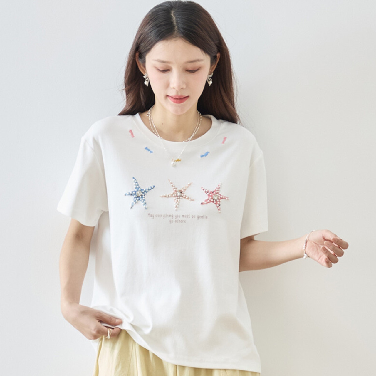 TRUBE ビジュパールデコレーションヒトデ3連プリント半袖Tシャツ【M~L】ホワイト