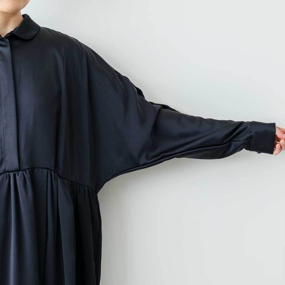 mizuiro ind サテンラウンドカラーフロントフライワンピース | LASQ