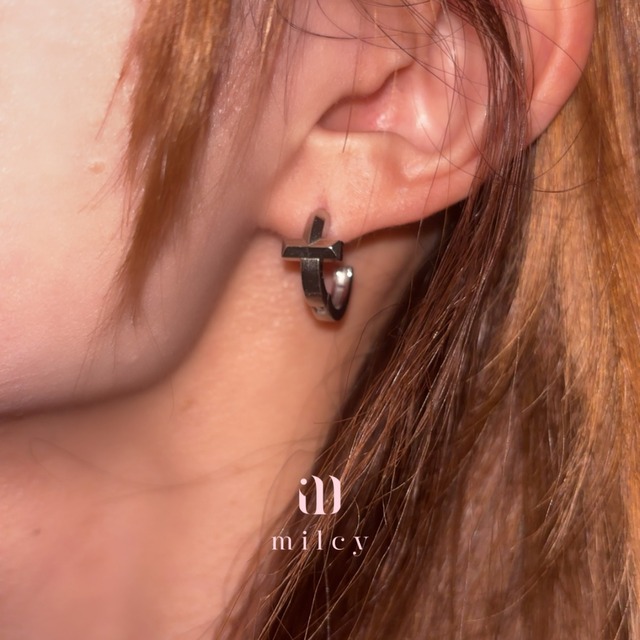 simple cross hoop pierce