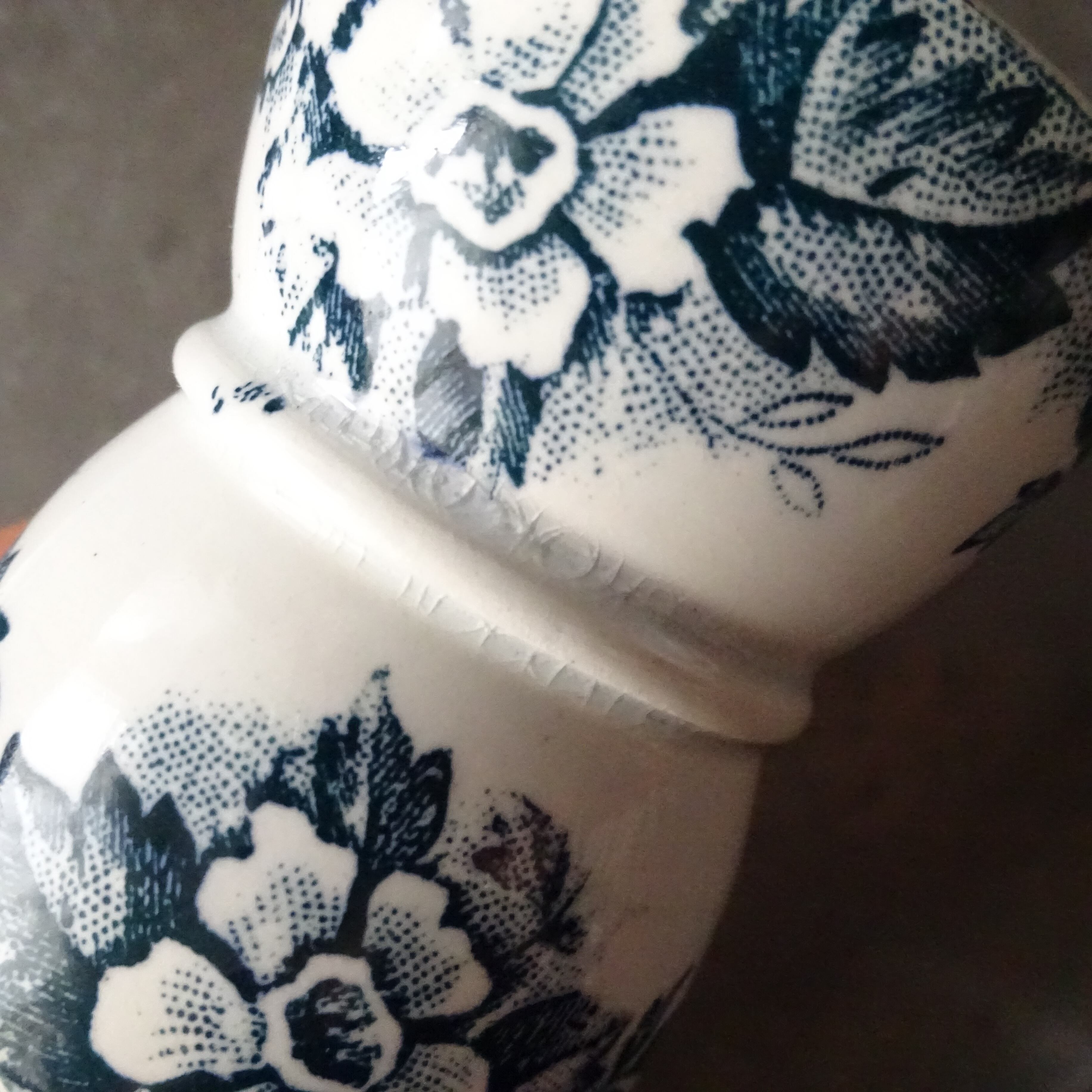 【 Nouveauté 】☆ St. Amand  modèle《Marie-Louise》Coquetier diabolo (B)