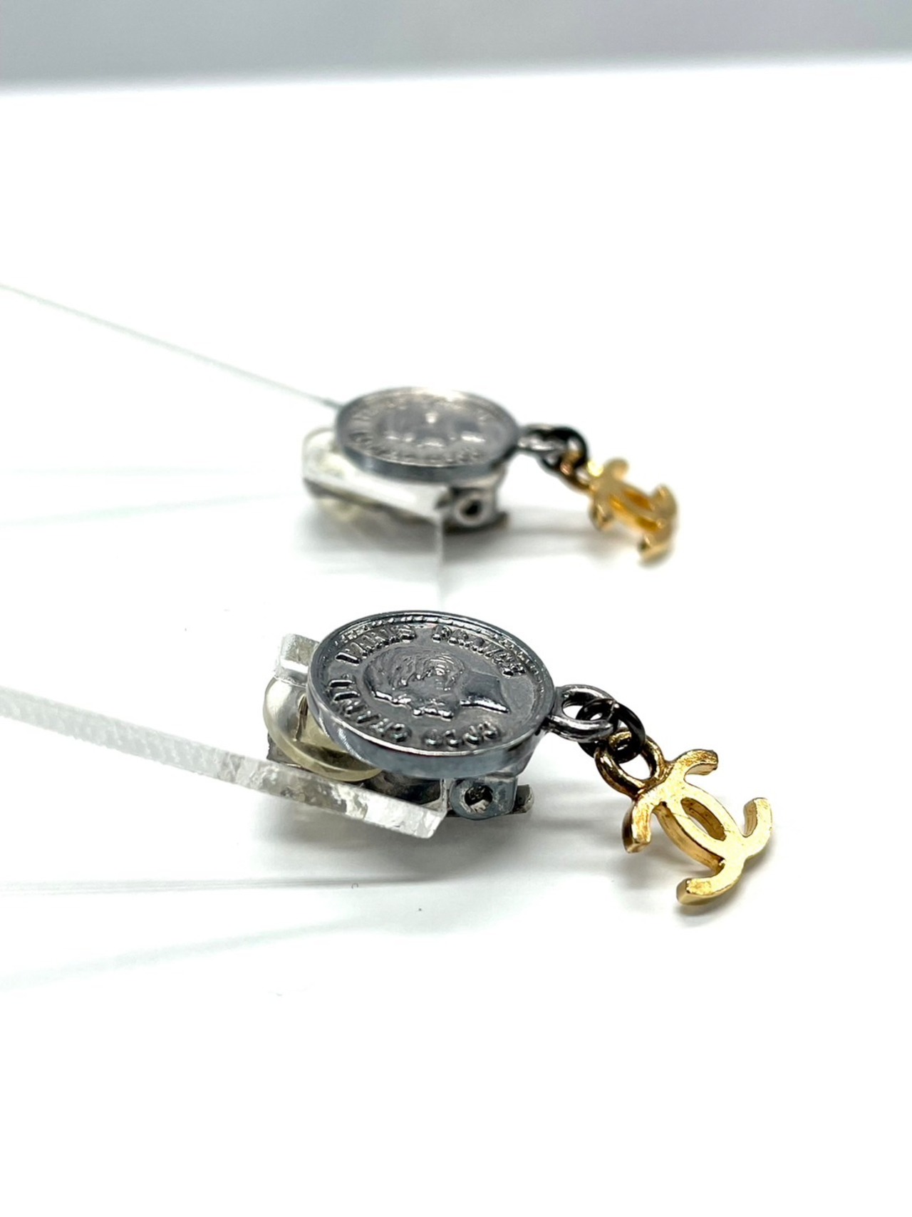 CHANEL アクセサリー 96A 　コインイヤリング