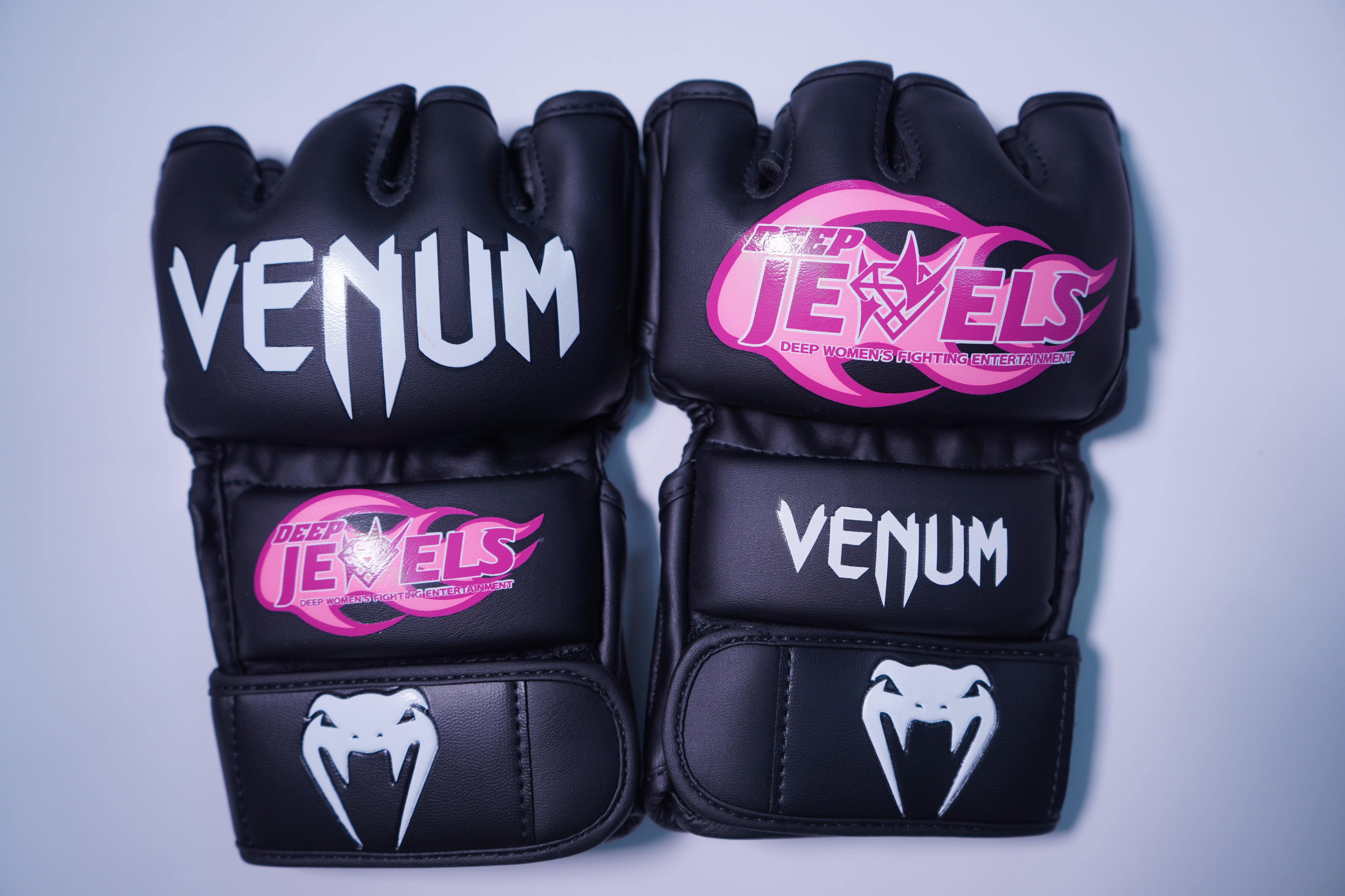 DEEP JEWELS VENUM MMAオープンフィンガー公式グローブ-