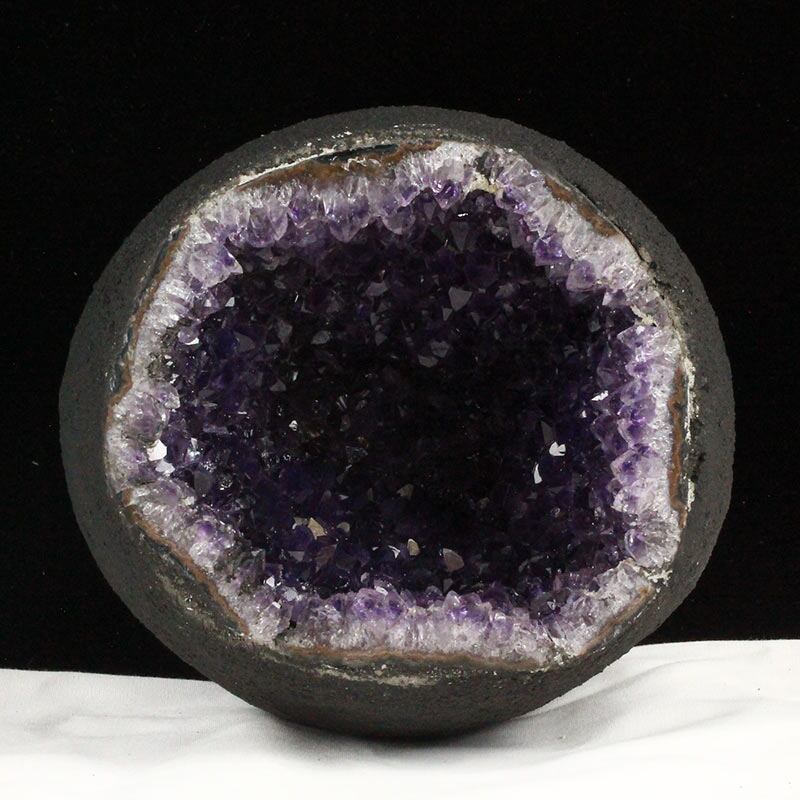 1.8Kg アメジストドーム ウルグアイ産 原石 サークル ジオード 置物 アメジスト ドーム amethyst 一点物 174-2068