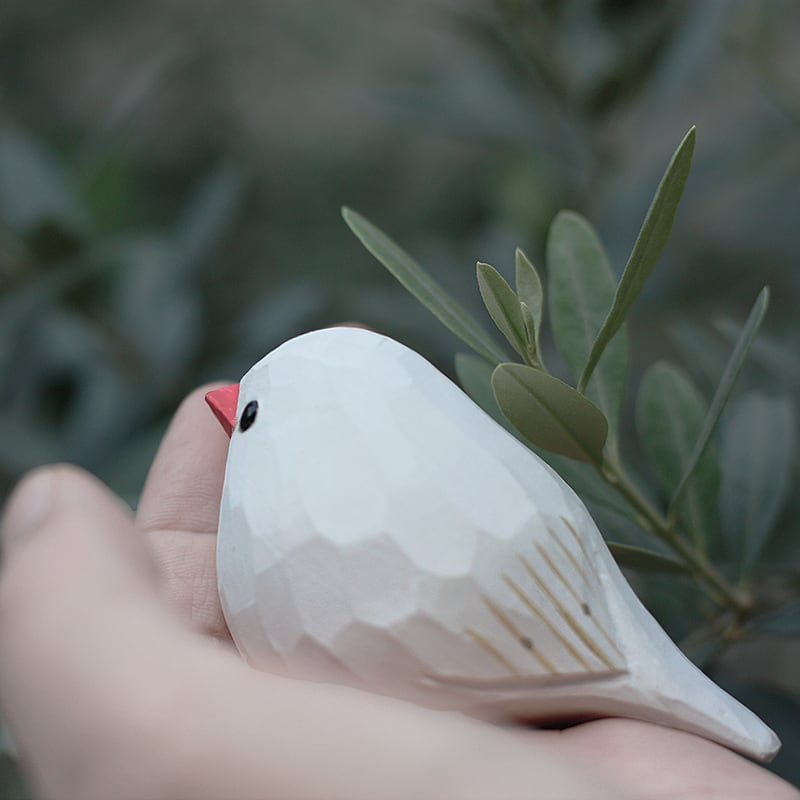 木製の鳥の彫刻 ホワイトキンカチョウ g-181 | Saezuri