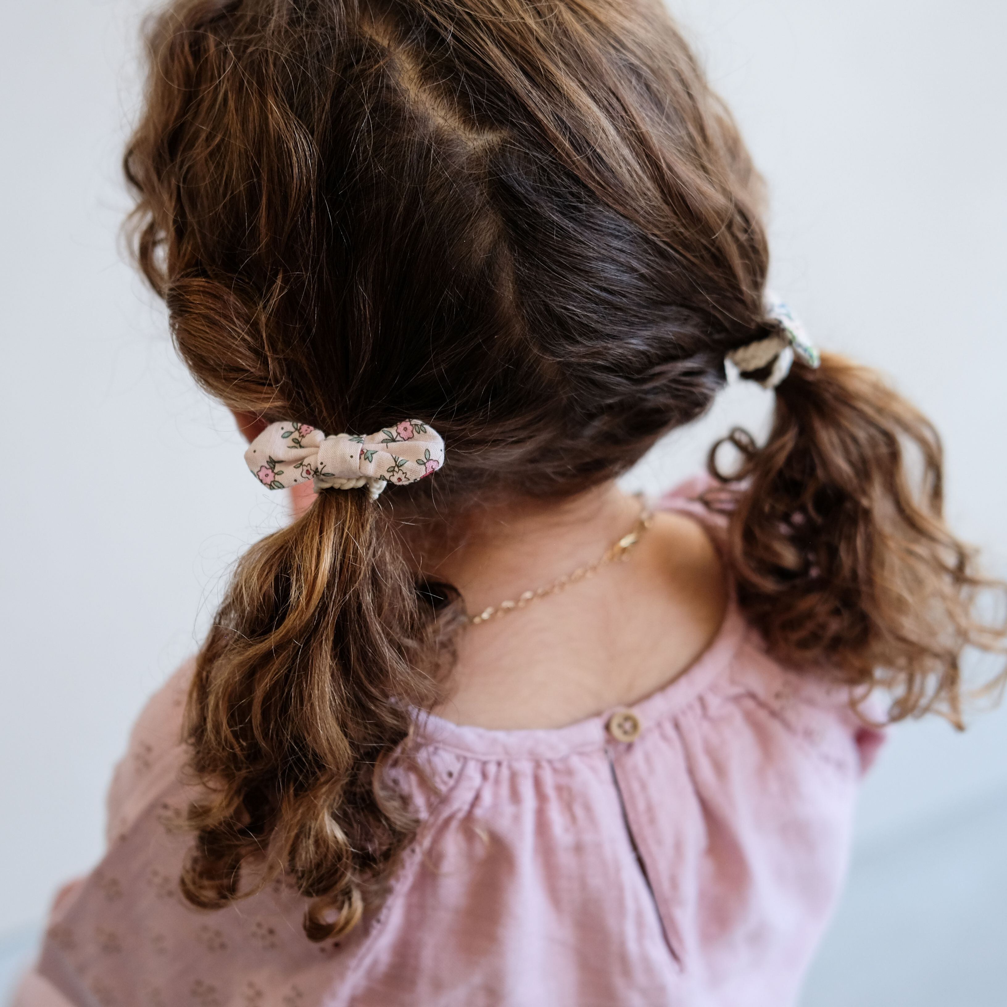 FLORA BOW PONIES_162030 23