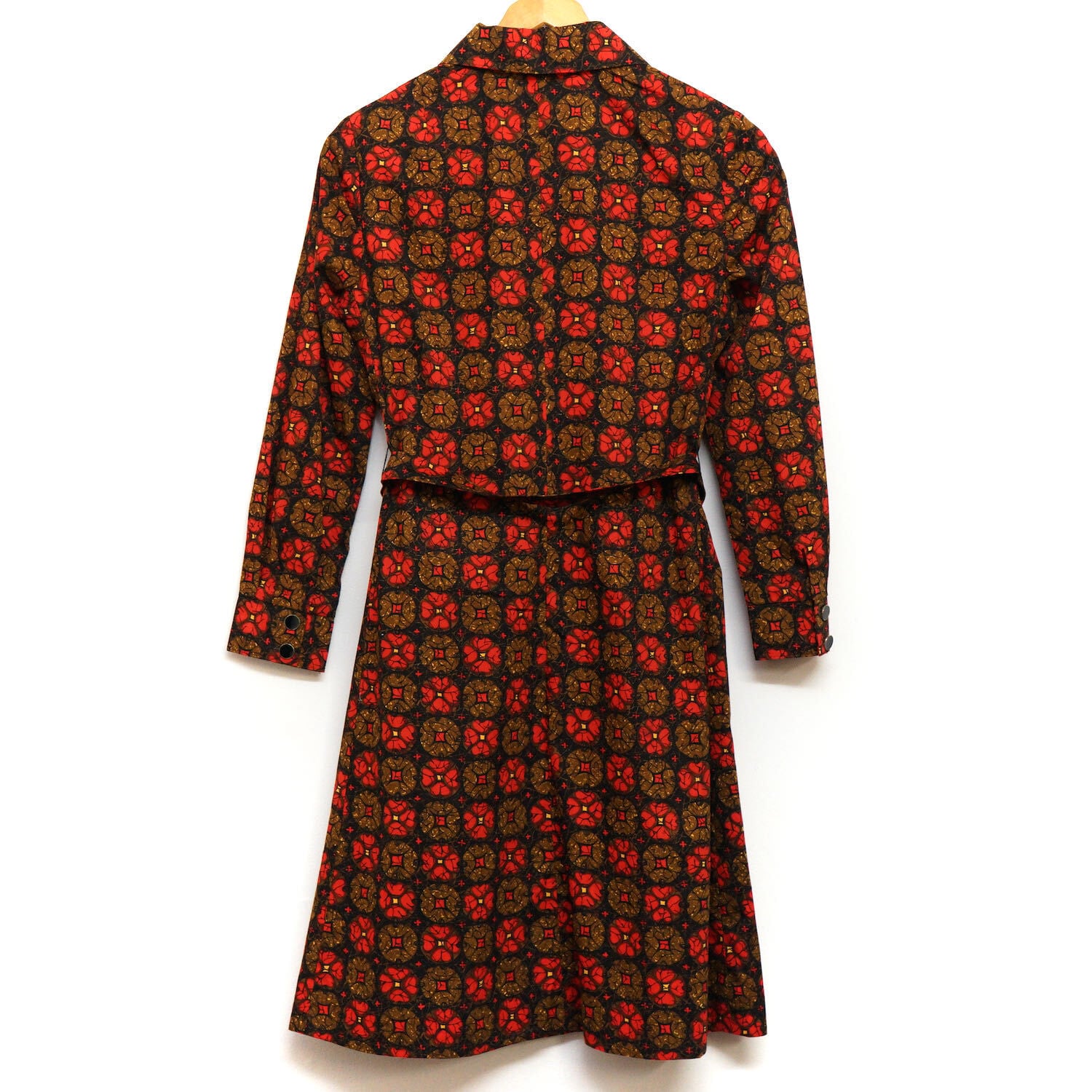 昭和レトロ1970〜1980年代　ベルト付きロングコート 赤 昭和レトロ1970〜1980年代 ベルト付きロングコート 赤 レトロガール