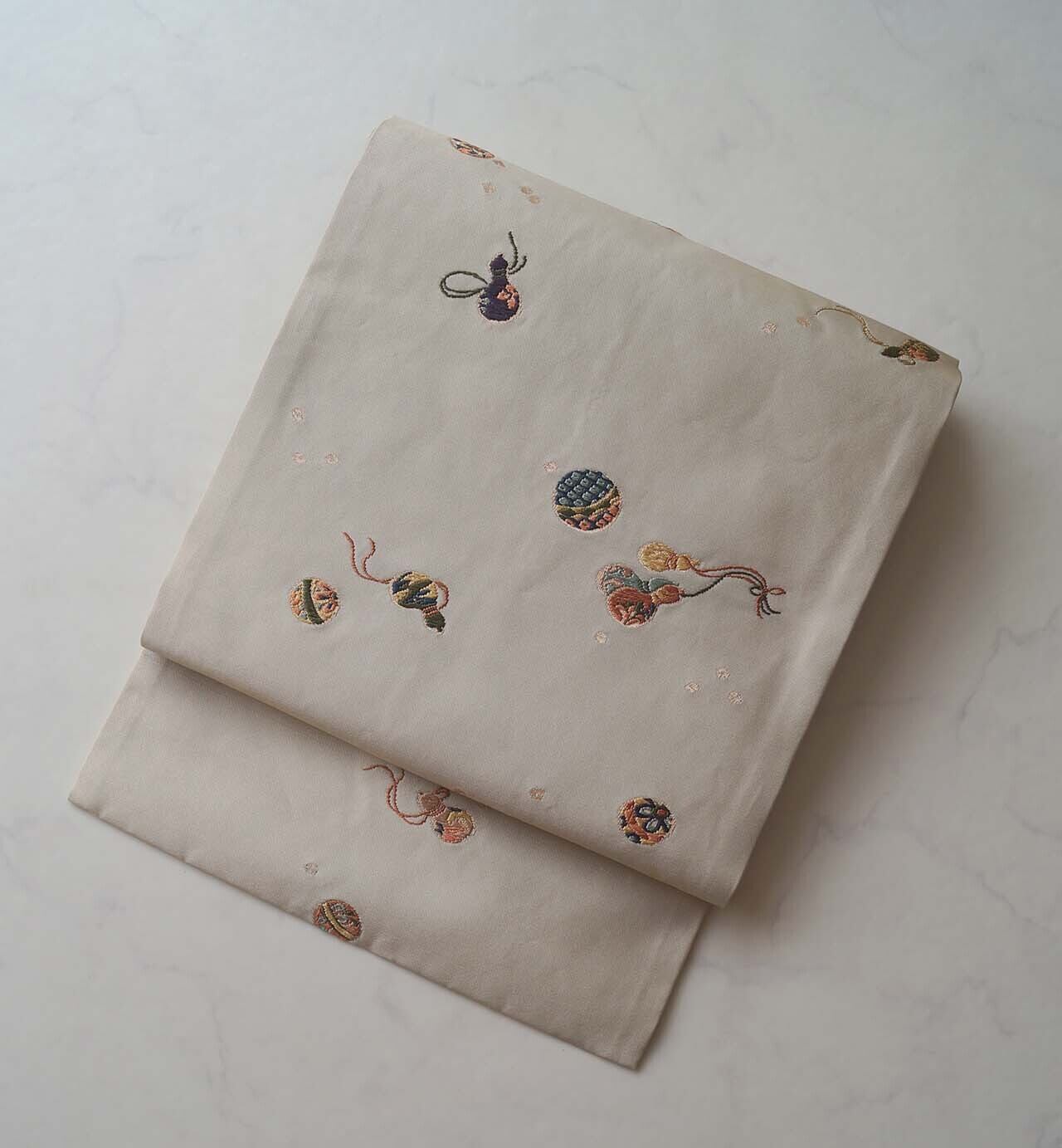 【なごや帯】象牙色地 瓢箪と毬文 なごや帯