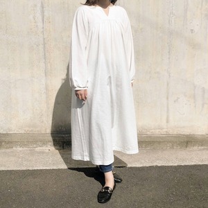【綿100%】涼しく着られる◎キーネックワンピース｜ホワイト