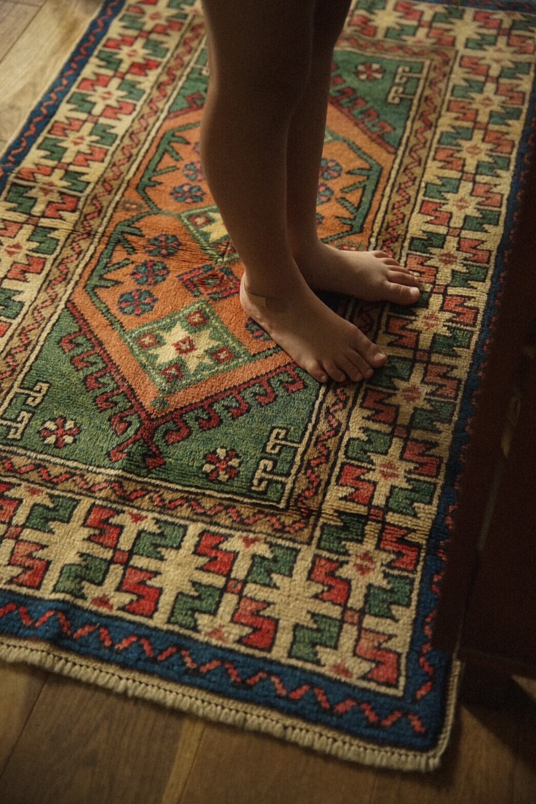 781 -Vintage Kazak rug