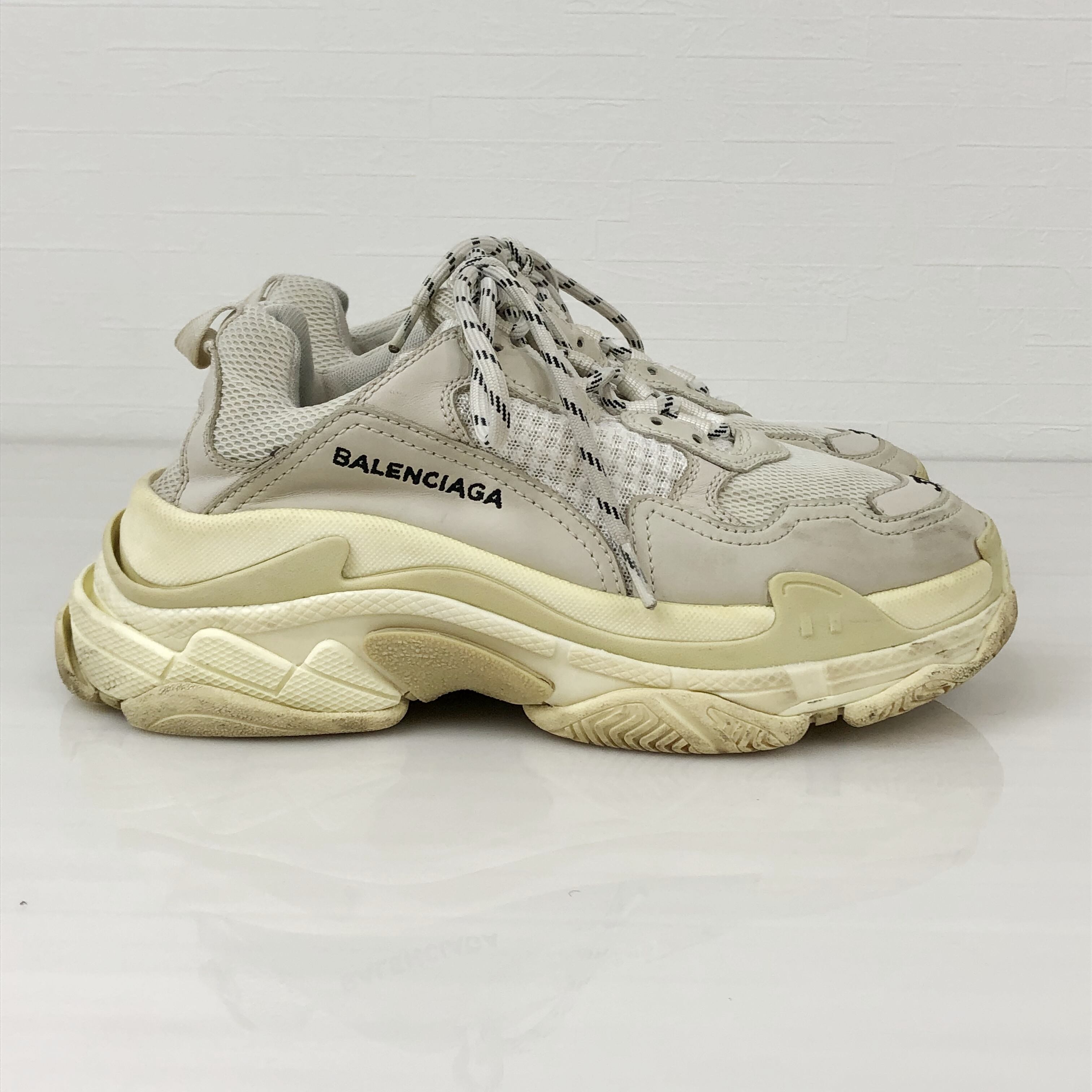 美品 BALENCIAGA トリプルS スニーカー サイズ37 白 | Big.East 美品 BALENCIAGA トリプルS スニーカー サイズ37 白 | Big.East