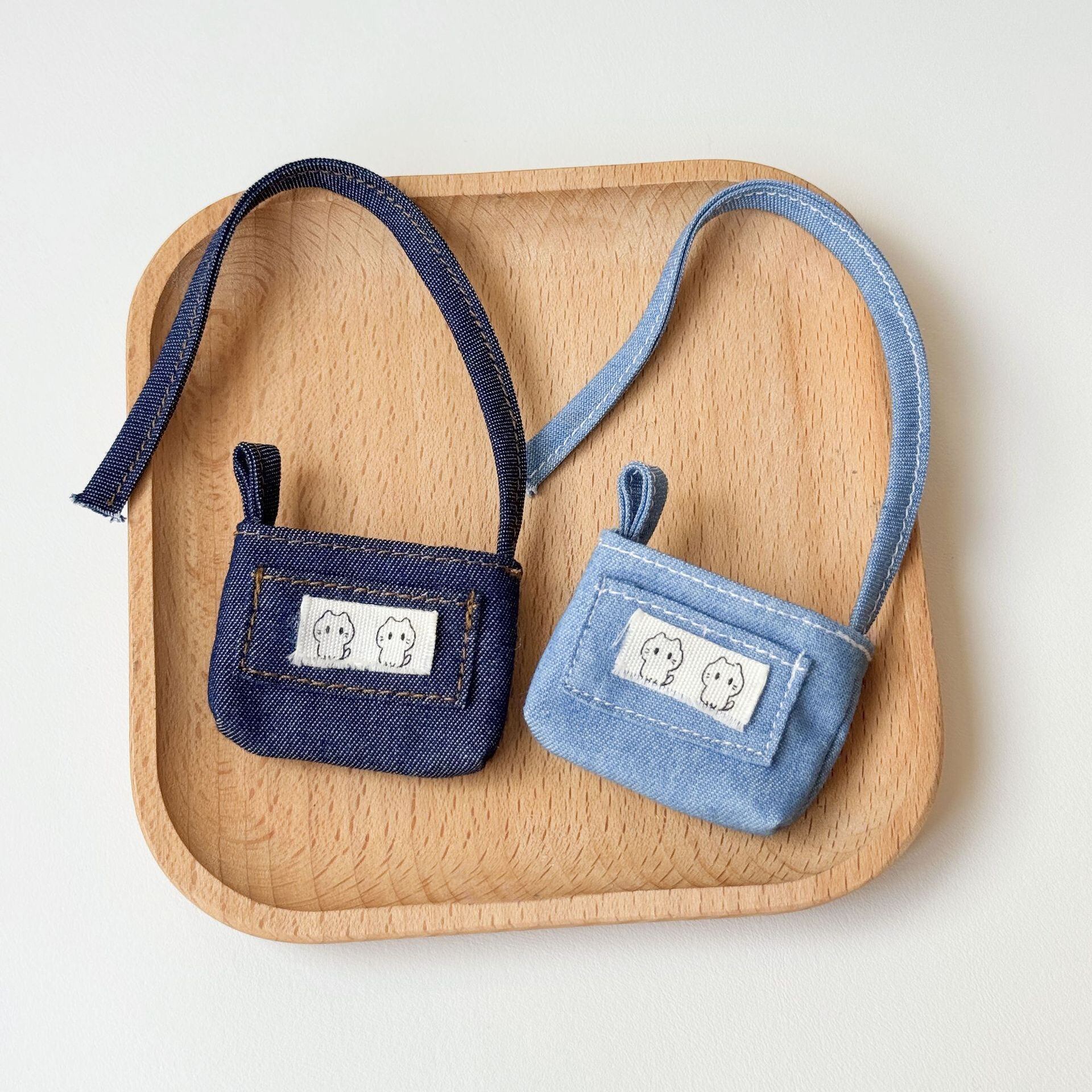 猫アップリケが可愛い!labubu ラブブ用 デニム ミニショルダーバッグ 猫アップリケ付き 可愛い 小さな斜め掛けバッグ ドール用 Labubuのおしゃれ小物