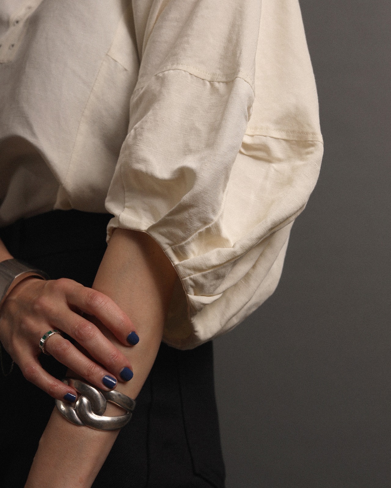 Chloe / Puff Sleeve Blouse