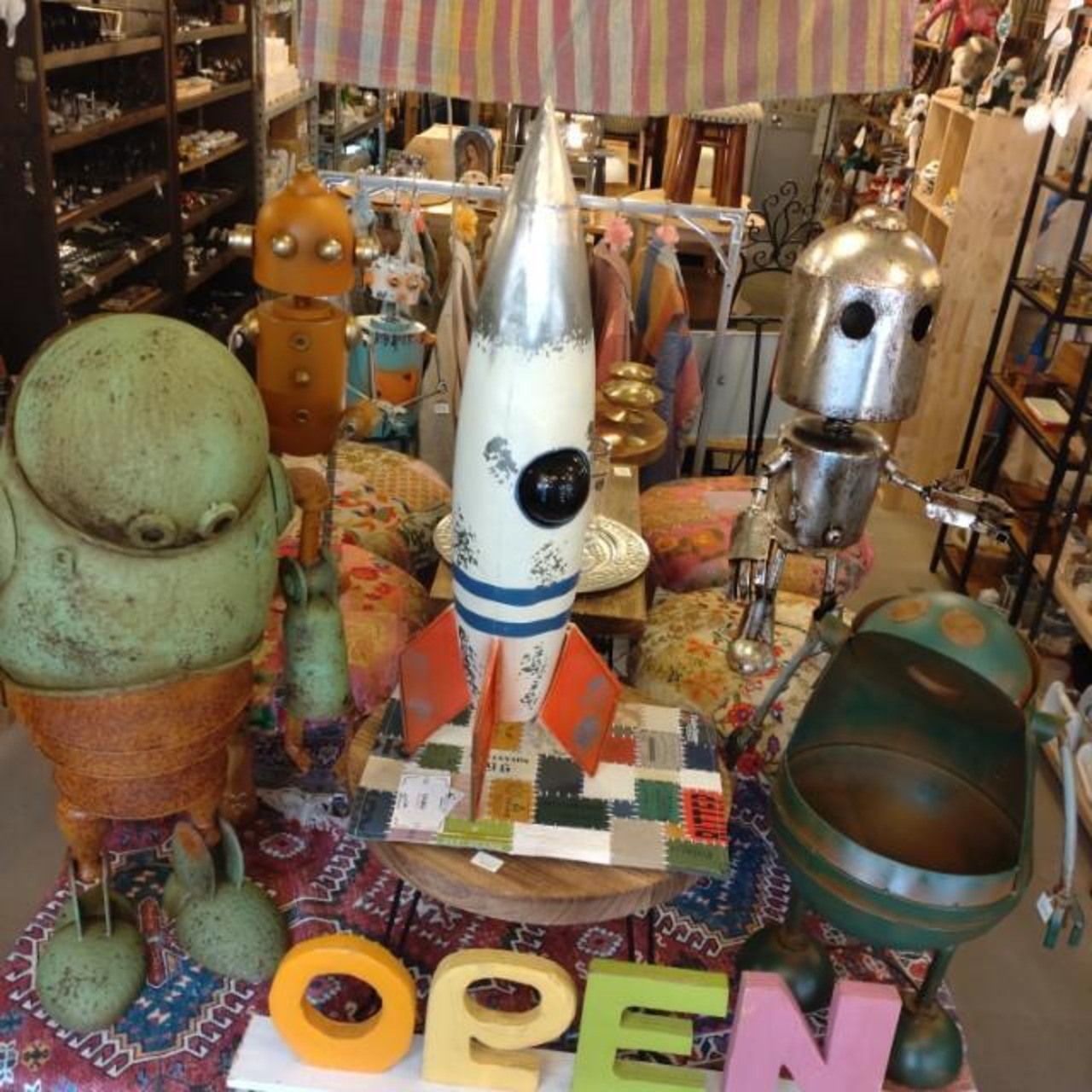 GARDEN OBJECT BLUE　ROBOT　GARDEN EYECATCHING　HANDMADE 　ANTIQUE　VINTAGE　RETRO