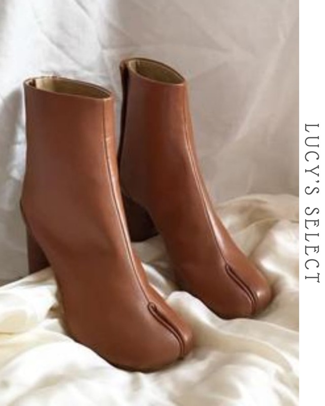 Short Heel Tabi Boots   A0930