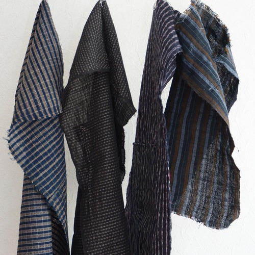 【古布端切れ4枚セット】藍染 格子模様 縞模様 襤褸 etc リメイク素材 ジャパンヴィンテージ ファブリック テキスタイル 昭和レトロ | Japanese Fabric Scraps Cotton Stripe Pattern Check Indigo Boro etc Vintage Set of 4