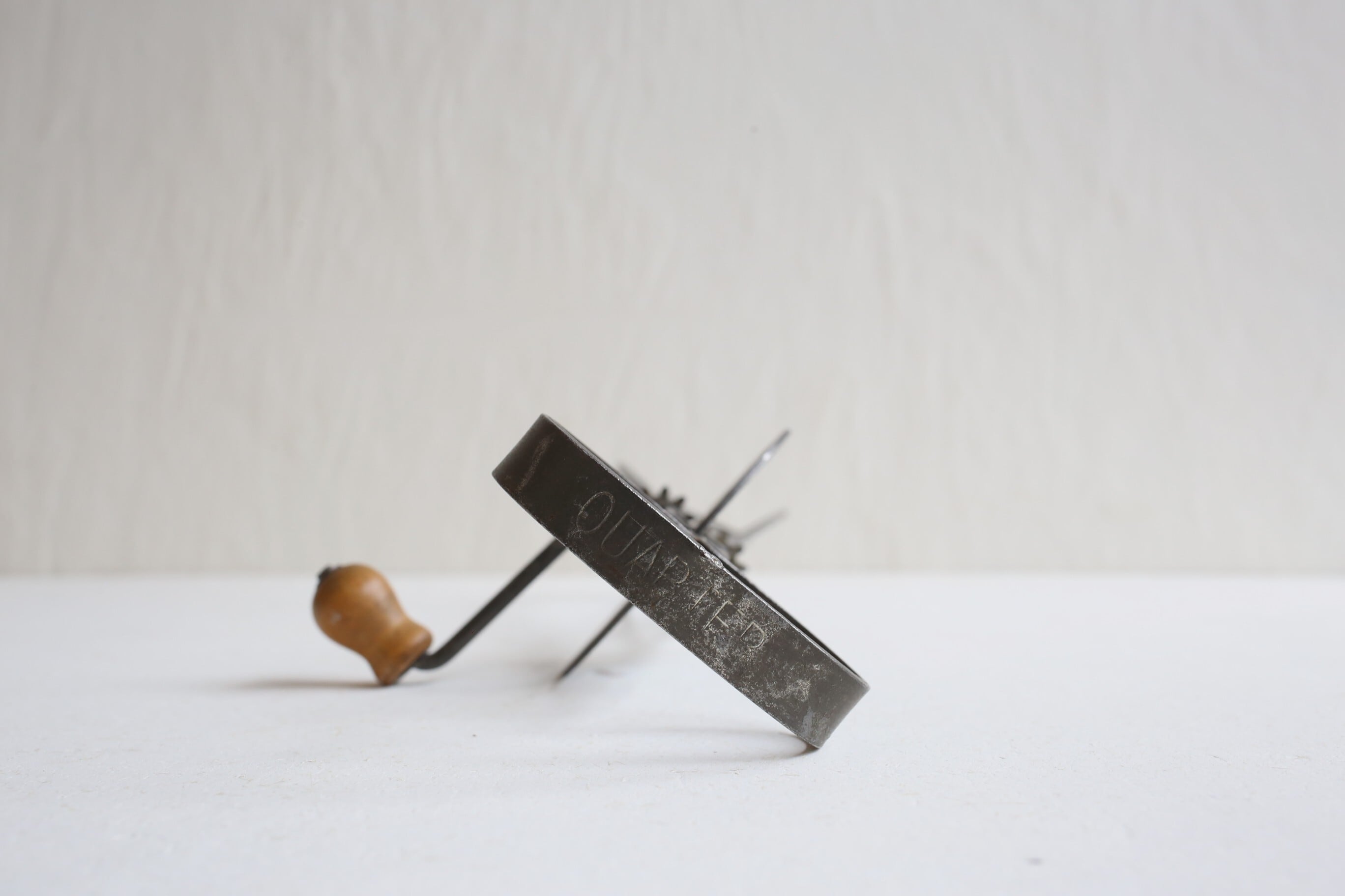 フランス アンティーク ヴィンテージ 泡立て器 ホイッパー『QUARTER