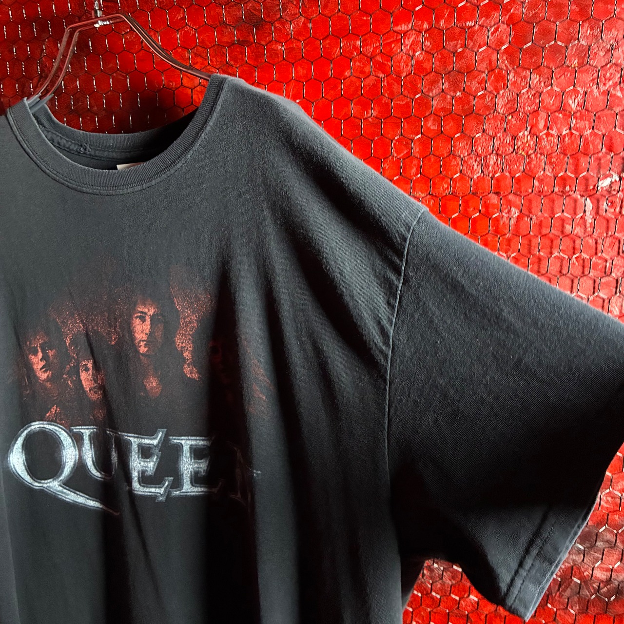 QUEEN オフィシャルバンドTシャツ　ブラック　クイーン