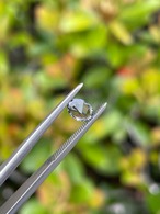 グレイスピネル オーバル 6.2x4.3x2.9mm, 0.57ct, モザンビーク産 -06