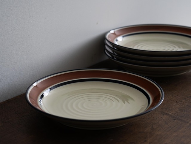 【送料無料】　三郷陶器　カレーをよそいたくなる大き目のスーププレート　ストーンウェア