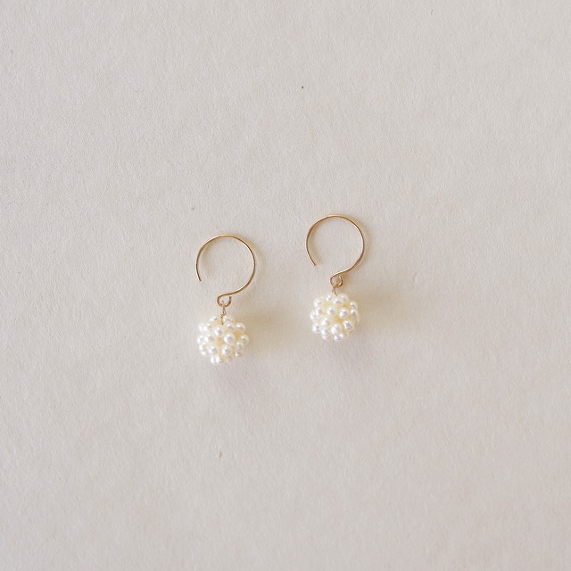 〔K10〕ボールパールピアス