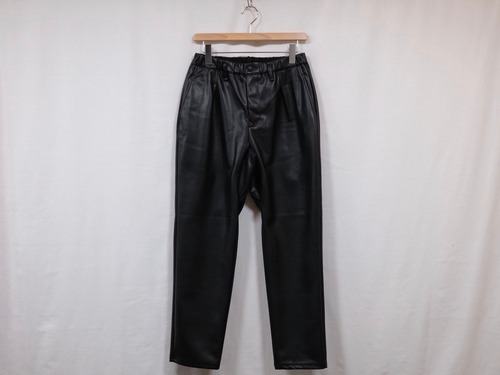 CURLY” REGENCY EZ TROUSERS Synthetic leather”