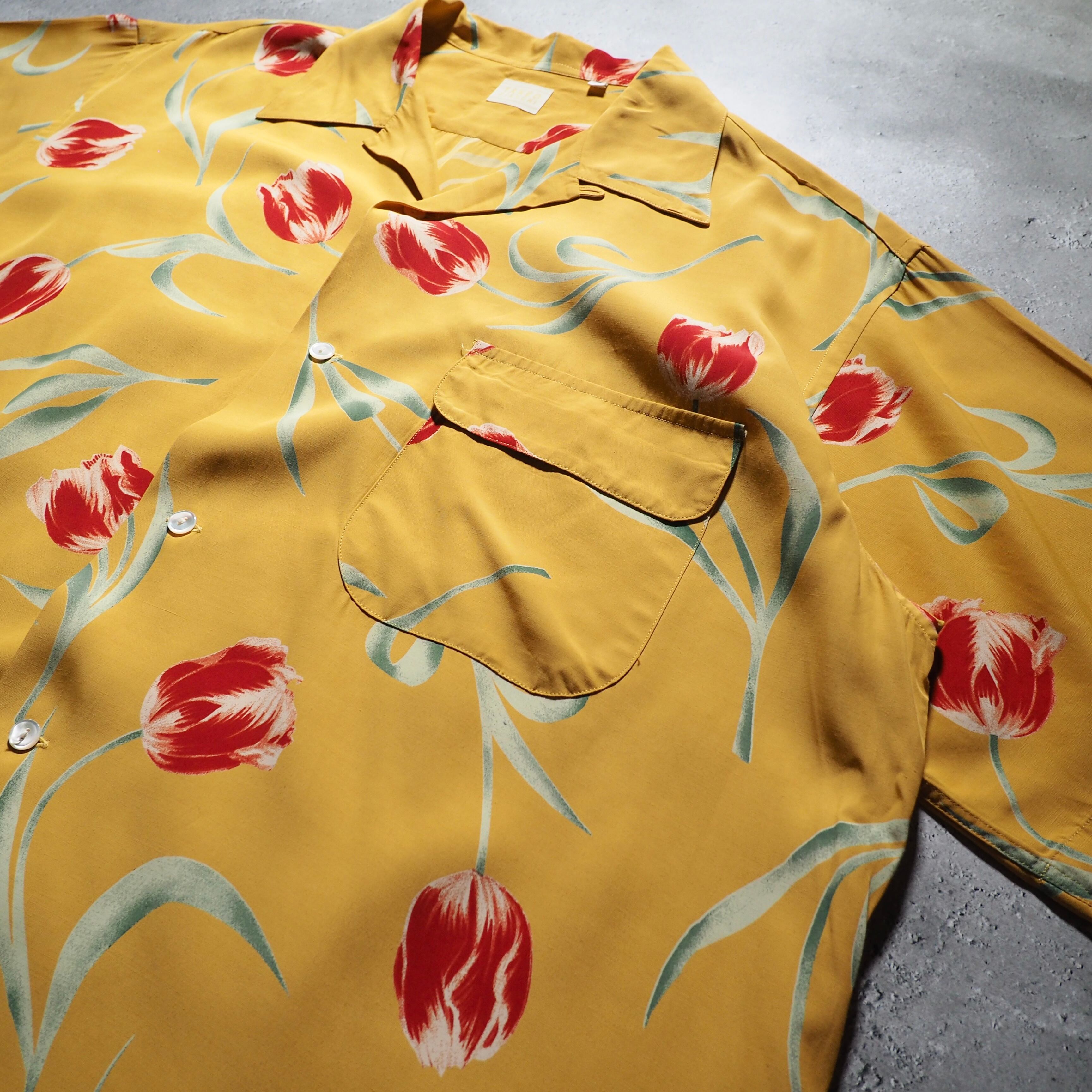 1990s ” TAKEO KIKUCHI ” Beautiful Tulip flower painted vintage Open collar shirt