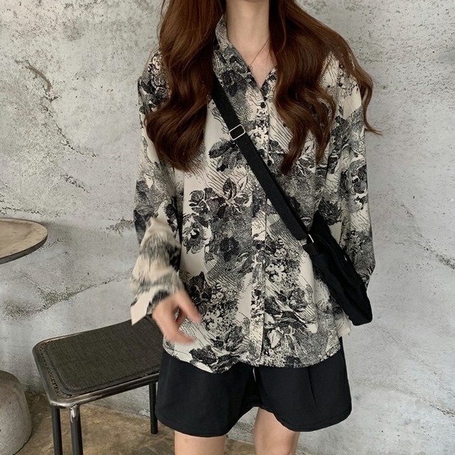 トップス レディース 送料無料 ブラウス シャツ Vネック 長袖 花柄 アジアン ボタニカル  単色 こなれ感 抜け感 ガーリー かわいい 可愛い 通気性 キュート 上品 エレガント きれいめ ラブリー 女の子 お洒落 おしゃれ 春 春服 夏 夏服 10代 20代 デート おでかけ モテ 女子会 普段使い 着回し 重ね着 定番 韓国系 オルチャン ブラック S M L XL