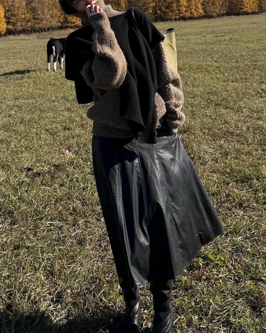 フェイクレザーフレアスカート A25224