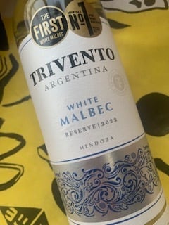 リザーヴ ホワイト・マルベック　2022　トリヴェント　白ワイン