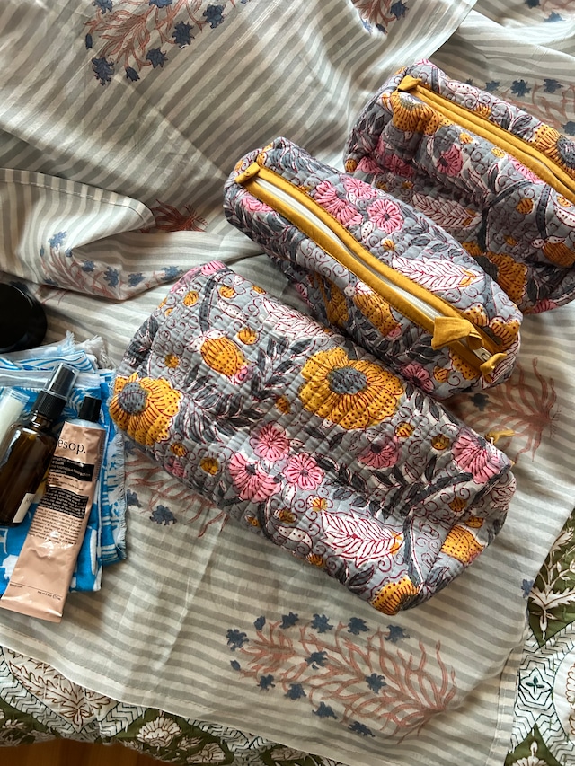 GRAY×YELLOW マトリョーシカポーチ　インド直輸入ブロックプリント生地