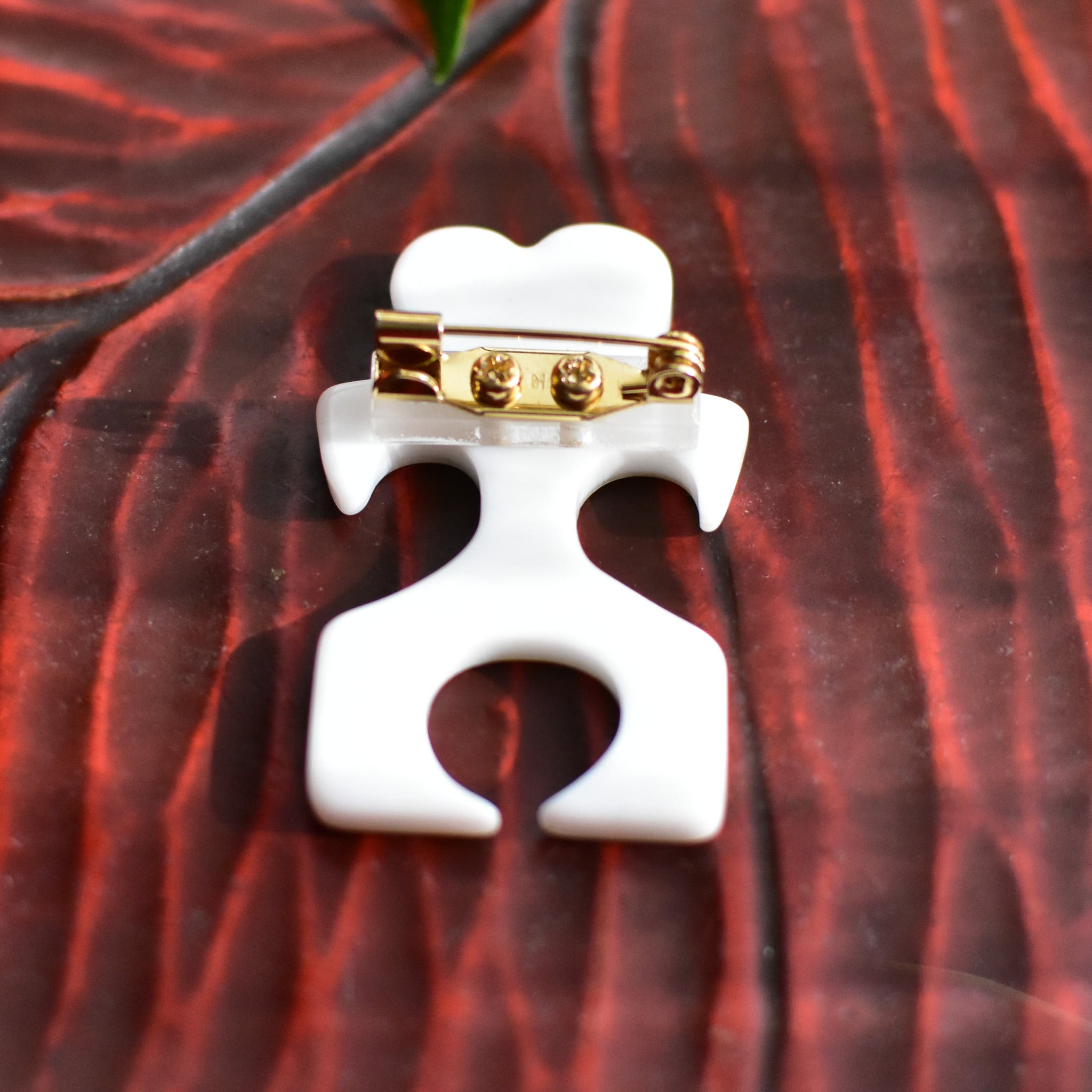 土偶好きな方必見 土偶ブローチ 期間限定販売中 | チェコガラスボタン